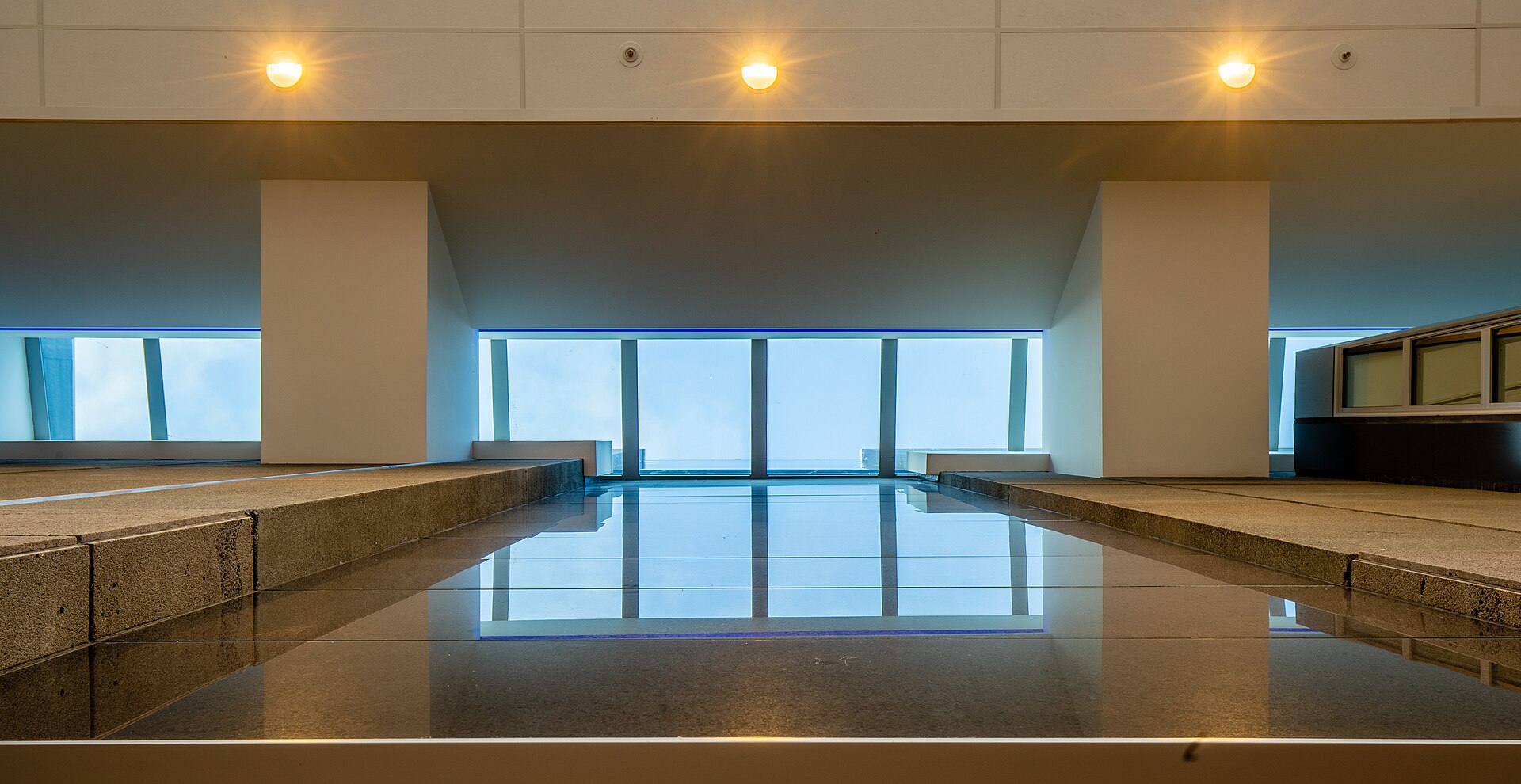 Contemporary photography in Aotearoa | Aotearoa Art Guide: Interior of Christchurch Art Gallery New Zealand 01